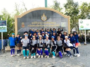 LINE_ALBUM_30-5-26 ปลูกป่าชายเลน@บางปู_260602_96